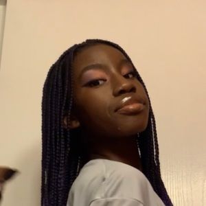 Meet your Posher, Ellie